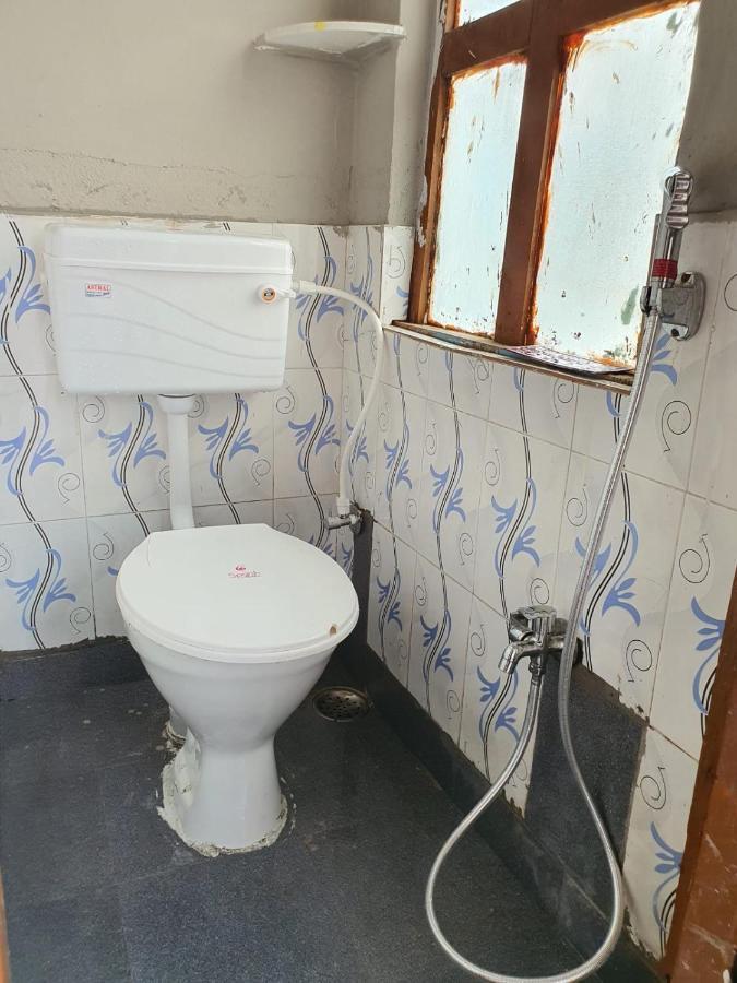 Hotel Family Stay Beside Railway Station Aurangabad  Eksteriør billede